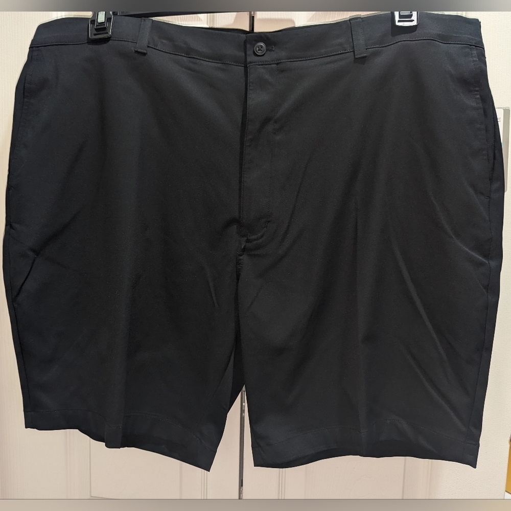 NWT, PGA Tour, Black, Flat Front, Dry Fit Shorts-Men's Size 46